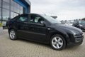 Ford Focus - 1.6-16V Futura - 1 - Thumbnail