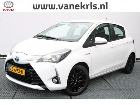 Toyota Yaris - 1.5 Hybrid Active Limited, Stoelverwarming, Zwarte velgen - 1