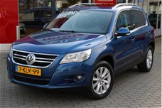 Volkswagen Tiguan - 2.0 TSI Sport&Style 4Motion *AUTOMAAT / TREKHAAK / PARKEERCAMERA / PANORAMADAK