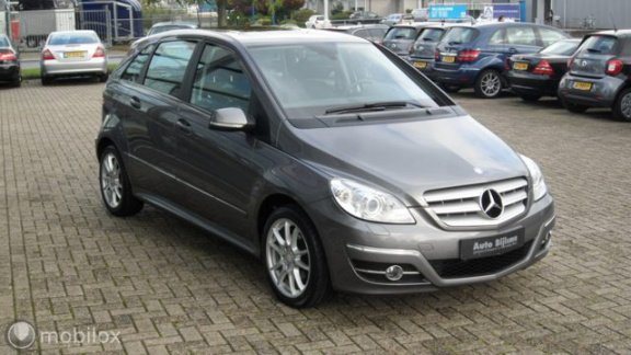 Mercedes-Benz B-klasse - 180 - 1