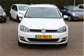 Volkswagen Golf Variant - 1.2 TSI Highline Dsg/Automaat / Navigatie / LMV / Stoelverwarming / Pdc V+ - 1 - Thumbnail