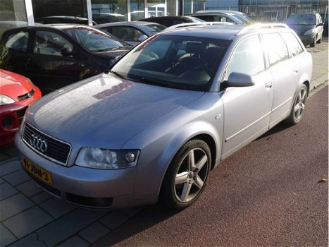 Audi A4 Avant - 1.9 TDI 130pk Pro Line - Navigatie - 1