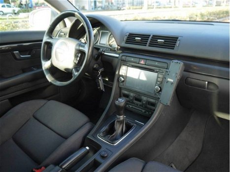 Audi A4 Avant - 1.9 TDI 130pk Pro Line - Navigatie - 1