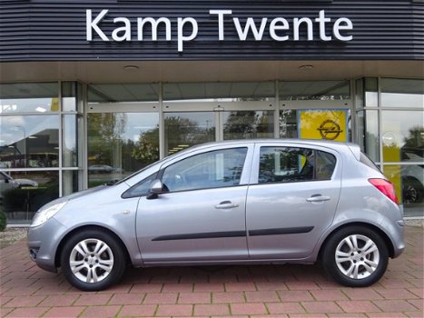 Opel Corsa - 1.4 5 Deurs Edition, Airco, Trekhaak - 1