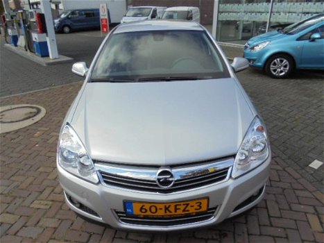 Opel Astra - 1.6 16V 5D Cosmo / Leder / Navi / PDC - 1