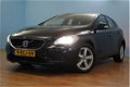 Volvo V40 - 2.0 D4 Kinetic Business climate navi lmv pdc - 1 - Thumbnail