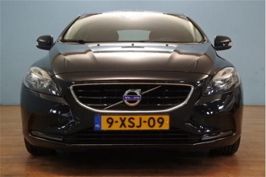 Volvo V40 - 2.0 D4 Kinetic Business climate navi lmv pdc - 1