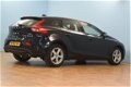 Volvo V40 - 2.0 D4 Kinetic Business climate navi lmv pdc - 1 - Thumbnail