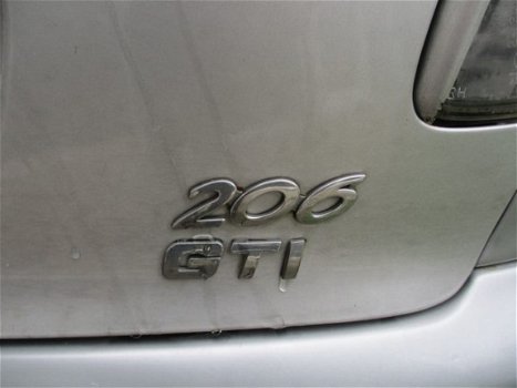 Peugeot 206 - 2.0-16V GTI Zo mee GTI - 1