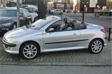 Peugeot 206 CC - 2.0-16V ..Sport leder..Climate controle..16 inch