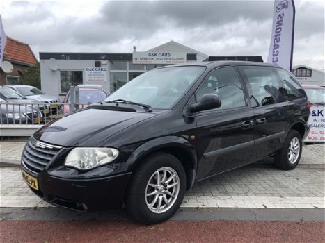 Chrysler Voyager - 2.8 CRD AUT. SE LUXE CLIMA PDC NAVI - 1