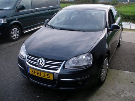 Volkswagen Jetta - 1.4 TSI Trendline - 1