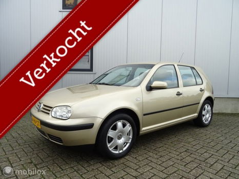 Volkswagen Golf - 1.4-16V Comfortline * Bwj 2002 & 143.Dkm Nap - 1