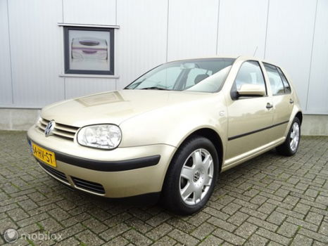 Volkswagen Golf - 1.4-16V Comfortline * Bwj 2002 & 143.Dkm Nap - 1