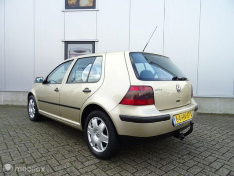 Volkswagen Golf - 1.4-16V Comfortline * Bwj 2002 & 143.Dkm Nap - 1