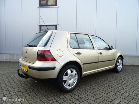 Volkswagen Golf - 1.4-16V Comfortline * Bwj 2002 & 143.Dkm Nap - 1