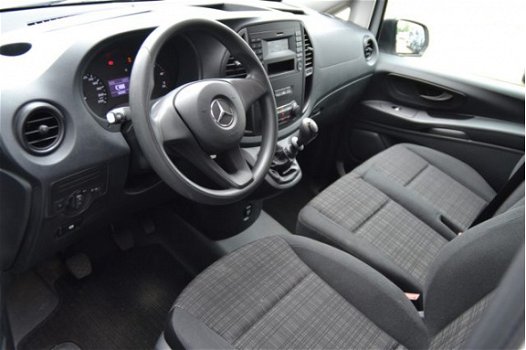 Mercedes-Benz Vito - 111 CDI Lang | Airco | Achterdeuren | 3-persoons | Certified - 1