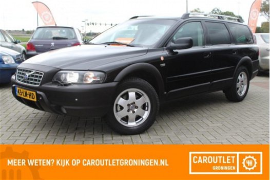 Volvo XC70 - 2.4 D5 AWD Geartronic | SCHUIFDAK | LEER | TOPSTAAT - 1