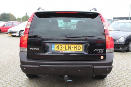 Volvo XC70 - 2.4 D5 AWD Geartronic | SCHUIFDAK | LEER | TOPSTAAT - 1