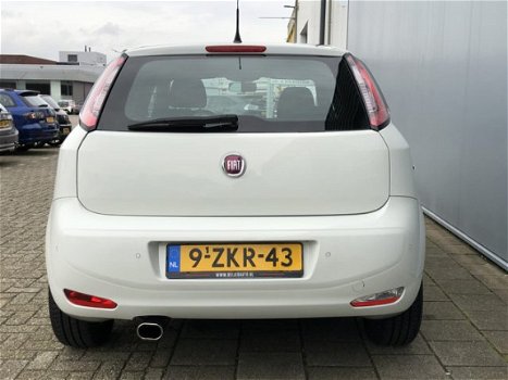 Fiat Punto Evo - 0.9 TwinAir Racing Climate/16inch/PDC achter - 1