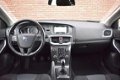 Volvo V40 - D4 190PK Business - 1 - Thumbnail