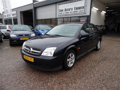 Opel Vectra - 1.8-16V Essentia Airco, Cruise Control, Nw.APK, Trekhaak, LM-Velgen - 1