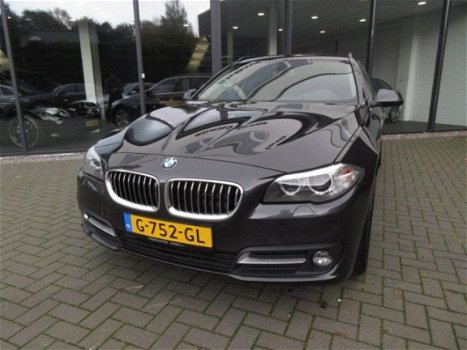 BMW 5-serie Touring - 518D 2.0d 150pk Executive, Xenon, Leer, NaviPro, Ecc - 1