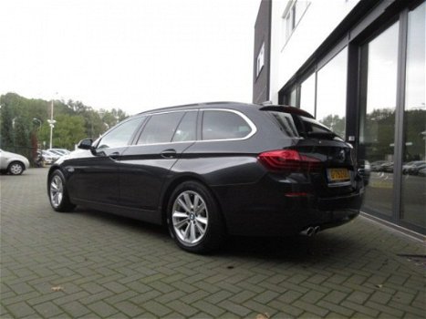 BMW 5-serie Touring - 518D 2.0d 150pk Executive, Xenon, Leer, NaviPro, Ecc - 1