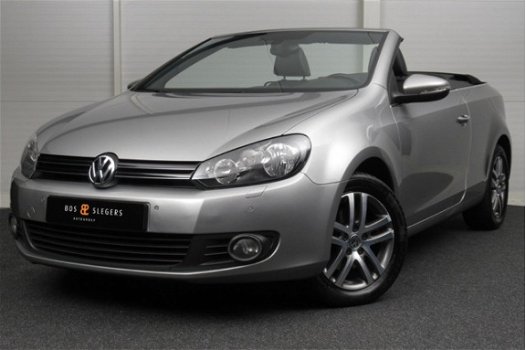 Volkswagen Golf - 1.6 TDI 105PK BlueMotion grootbeeld Navigatie - 1