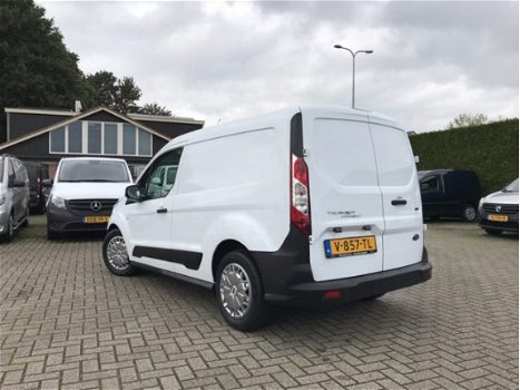 Ford Transit Connect - 1.5 TDCI 100 PK / L1H1 / 4.688 KM / AUTOMAAT / AIRCO / AMBIENTE / FABRIEKSGAR - 1