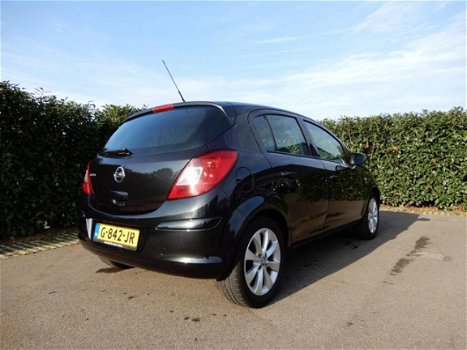 Opel Corsa - 1.4-16V nette auto met gunstige km-stand. Onderhoudshistorie aanwezig - 1