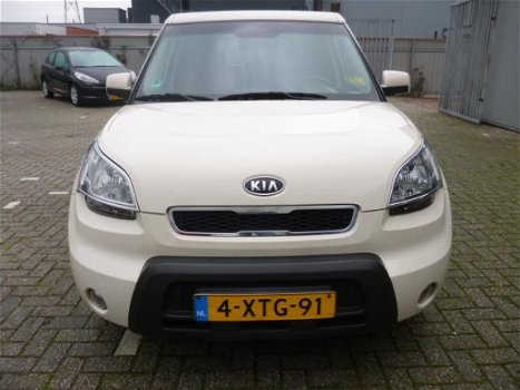 Kia Soul - 1.6 CRDi X-ecutive LEDER/AIRCO/LMV - 1