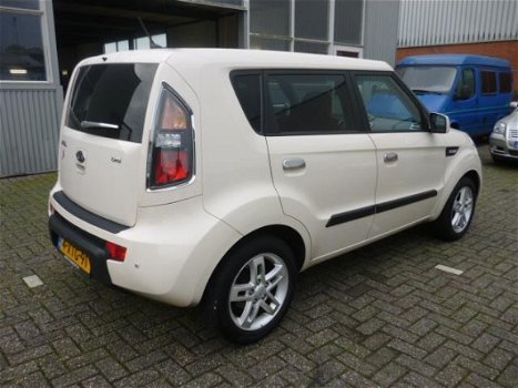 Kia Soul - 1.6 CRDi X-ecutive LEDER/AIRCO/LMV - 1