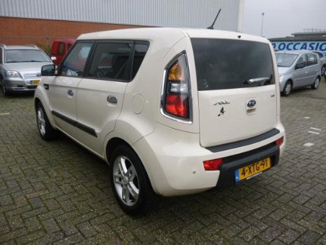 Kia Soul - 1.6 CRDi X-ecutive LEDER/AIRCO/LMV - 1