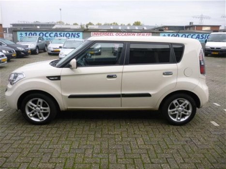 Kia Soul - 1.6 CRDi X-ecutive LEDER/AIRCO/LMV - 1