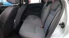 Ford Focus Wagon - 1.6 16V TREND - 1 - Thumbnail