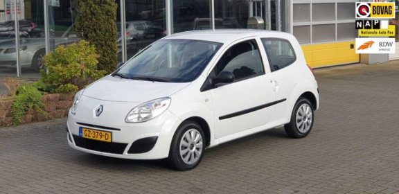 Renault Twingo - 1.2 Authentique , Beurt en 4 nieuwe banden - 1