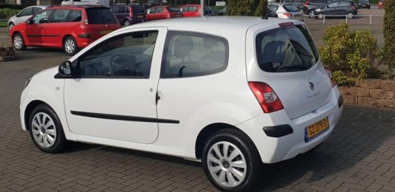 Renault Twingo - 1.2 Authentique , Beurt en 4 nieuwe banden - 1