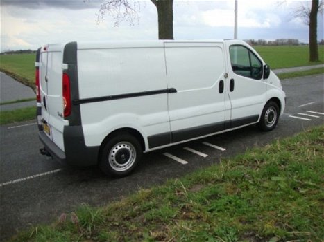 Renault Trafic - 1