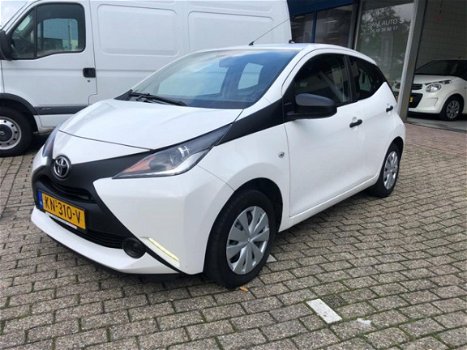 Toyota Aygo - 1.0 VVT-i x-now AIRCO - 1