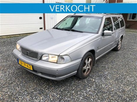 Volvo V70 - V70; 2.5 AUT - 1