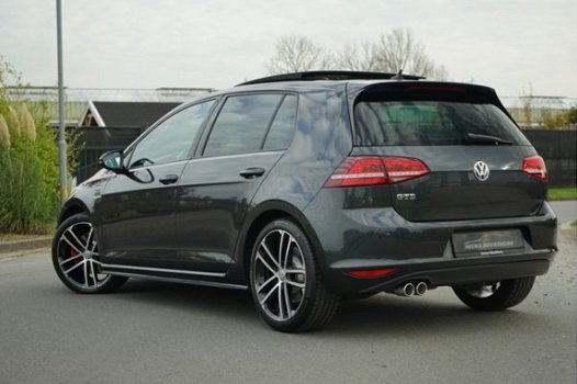 Volkswagen Golf - VII 2.0 GTD 7 Panoramadak|Sport&sound|Leer|Stoelverwarming - 1