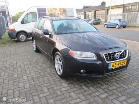 Volvo V70 - 1.6 T4 Kinetic euro 5 - 1