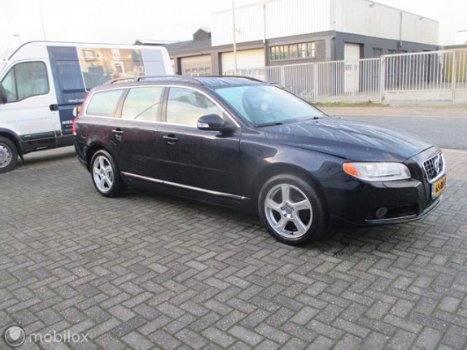 Volvo V70 - 1.6 T4 Kinetic euro 5 - 1