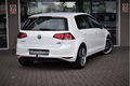 Volkswagen Golf - 7 1.2 TSI Comfort. BlueM. / PDC / Trekhaak / Multimedia - 1 - Thumbnail