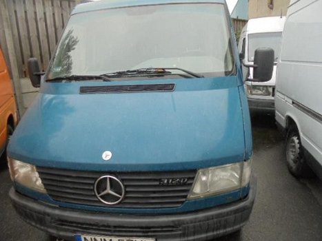 Mercedes-Benz Sprinter - 312 D lang Midium - 1