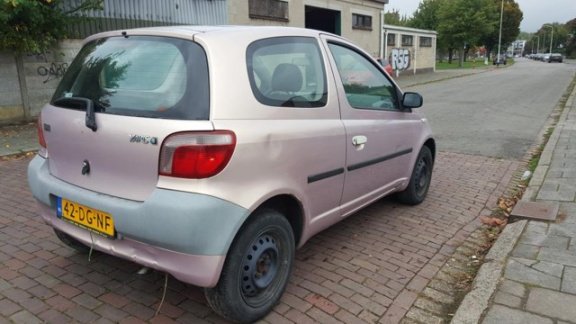 Toyota Yaris - 1.0-16V VVT-i Terra - 1