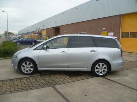 Mitsubishi Grandis - 2.4-16V Intense 6p. Nieuwstaat, Automaat, Navigatie, 6-persoons, trekhaak, Clim - 1