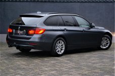 BMW 3-serie Touring - 318d Executive Automaat/Navi/Leer/Trekhaak