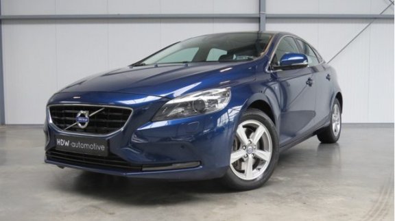 Volvo V40 - 2.0 D4 Ocean Race Business Pano Navi Leder Xenon Stoelverwarming Keyless entry - 1